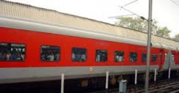  देश भर में चलेंगी 17 नई प्रीमियम एसी स्पेशल ट्रेनें