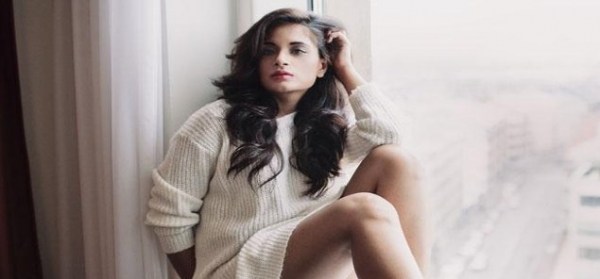 एक पाउडर के चक्कर में मुश्किल में फंस गईं ऋचा