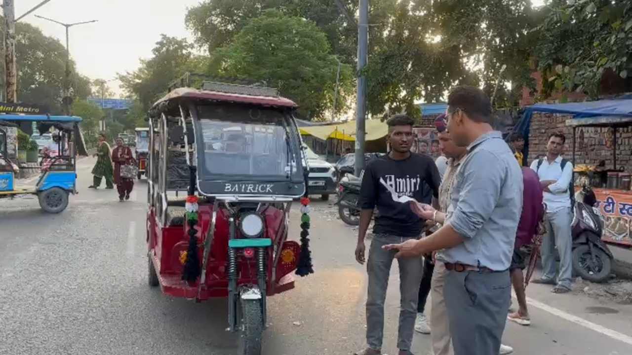 Uttarakhand News: ₹50 के किराए के मांगे ₹300, आम यात्री बनकर निकले ARTO; 105 चालान, 25 वाहन जब्त