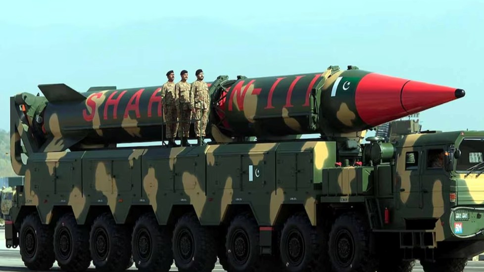 2000 KM दूर कोलकाता पर हमले की धमकी, पाकिस्तान के नए हथियार से मचा हड़कंप