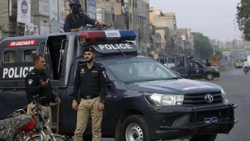 कराची में ‘स्ट्रे बुलेट’ का खौफ...तीन दिन में 9 लोग घायल, दहशत में पूरा शहर