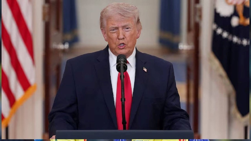 Iran-US War : ‘उन्हें अभी के अभी इसे रोक देना चाहिए’ अमेरिकी राष्ट्रपति ट्रंप ने ईरान को दी चेतावनी