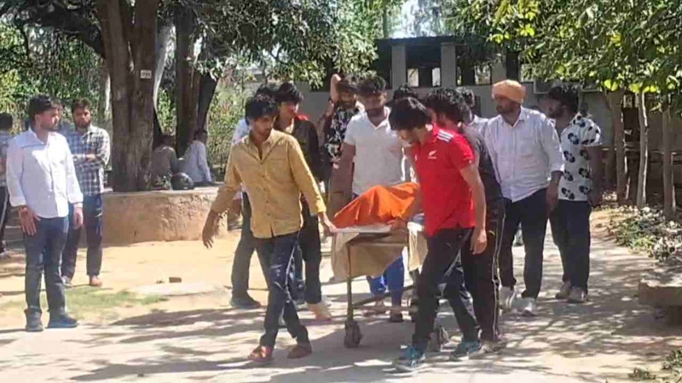 Haryana News: रोहतक में शराब कारोबारी की गोली मारकर हत्या, गांव में दहशत का माहौल