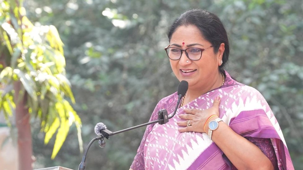 शराब की रिटेल बिक्री से जुड़े सरकारी उपक्रमों पर सीएम रेखा का बड़ा बयान, बोलीं- अनियमितता, लापरवाही या गड़बड़ी बर्दाश्त नहीं