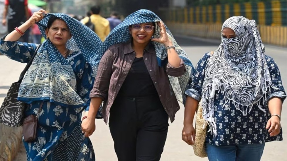 Aaj Ka Mausam: देश के कई राज्यों में लू का अलर्ट, दिल्ली-UP-हरियाणा में हाल होगा बेहाल, पारा 40°Cके करीब