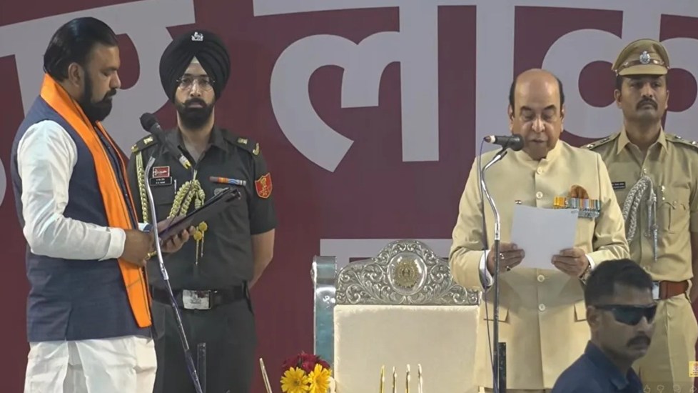 Samrat Choudhary Oath Ceremony: बिहार में पहली बार BJP का मुख्यमंत्री, शपथ लेते ही शुरू हुआ ‘सम्राट युग’, डिप्टी CM बने नीतीश के विजय-विजेंद्र