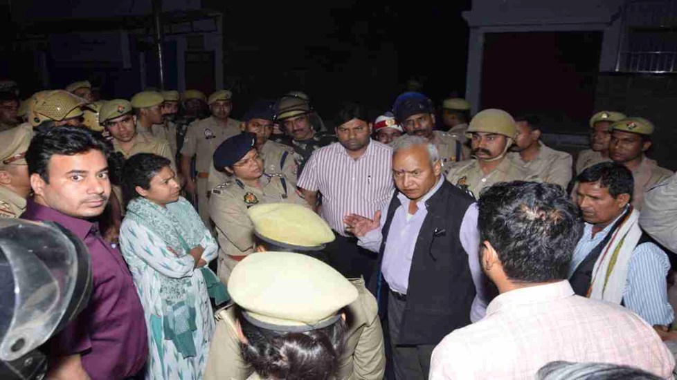 UP NEWS: लखीमपुर खीरी में अंबेडकर जयंती पर हिंसा, पुलिस ने संभाला मोर्चा