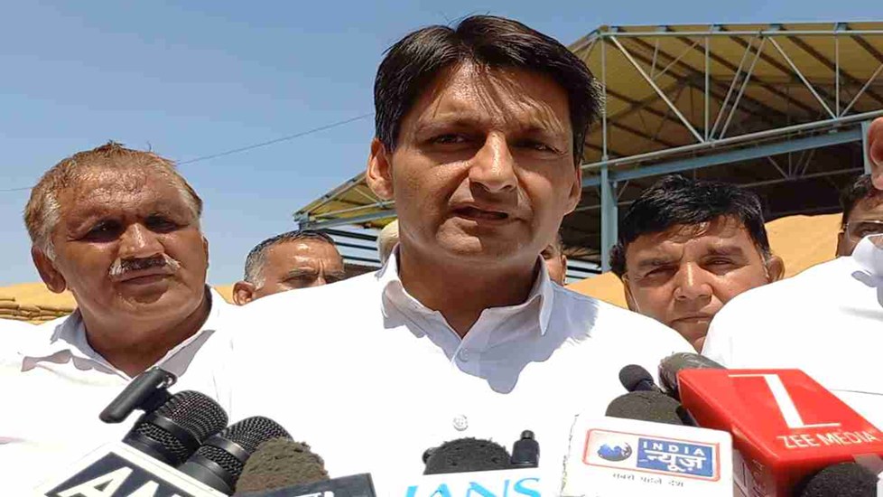 HARYANA NEWS: नमी में छूट को लेकर हरियाणा सरकार से दीपेंद्र हुड्डा का सवाल, राजस्थान का दिया उदाहरण