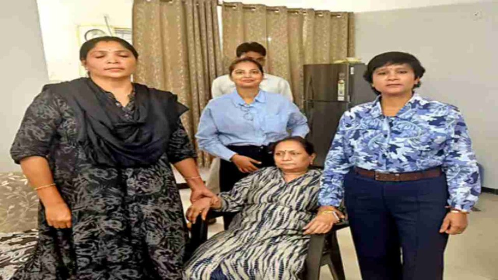 MP News: सरकारी आवास में रिश्वत का खेल, CMHO मैडम रंगे हाथ गिरफ्तार, विभाग में मचा हड़कंप