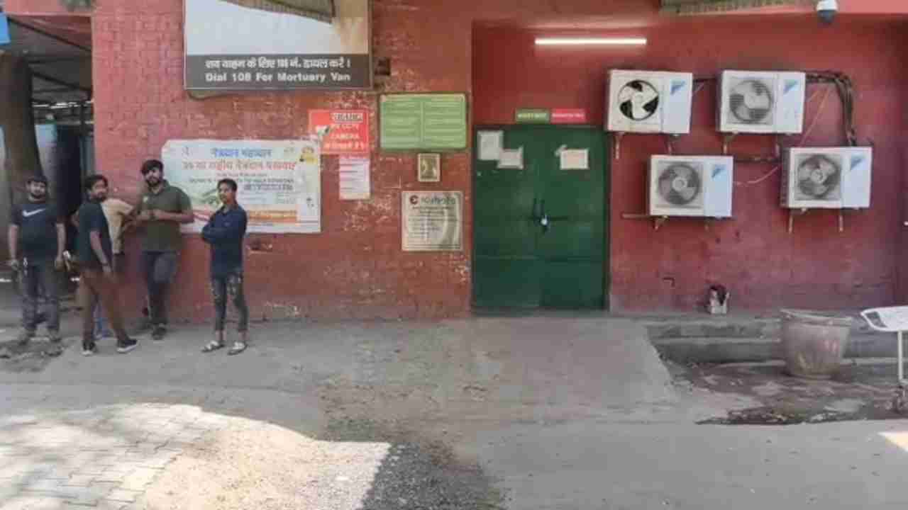 HARYANA NEWS: शादी की खुशियां मातम में बदली, कार्ड बांटने निकली मां की सड़क हादसे में मौत