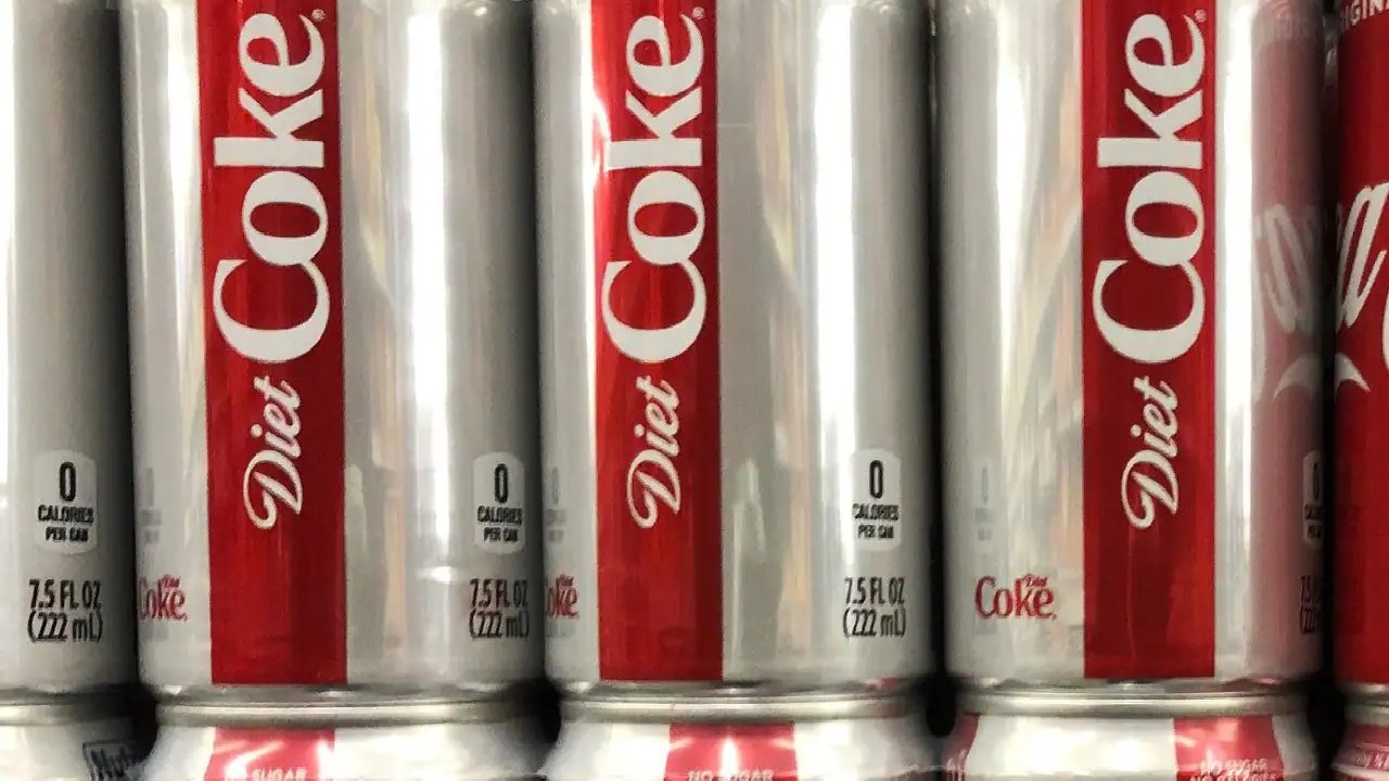 भारत के कई शहरों में Diet Coke की भारी कमी, गर्मियों में बढ़ी परेशानी; जानें क्या है इसकी वजह?
