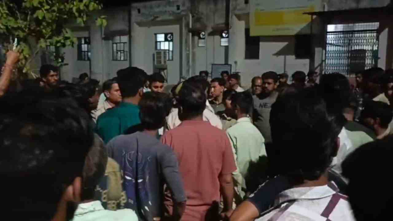 खड़ा ट्रैक्टर बना काल, सीने में धंसा लोहे का पाइप, बेगूं-चेची मार्ग पर दिल दहला देने वाला हादसा