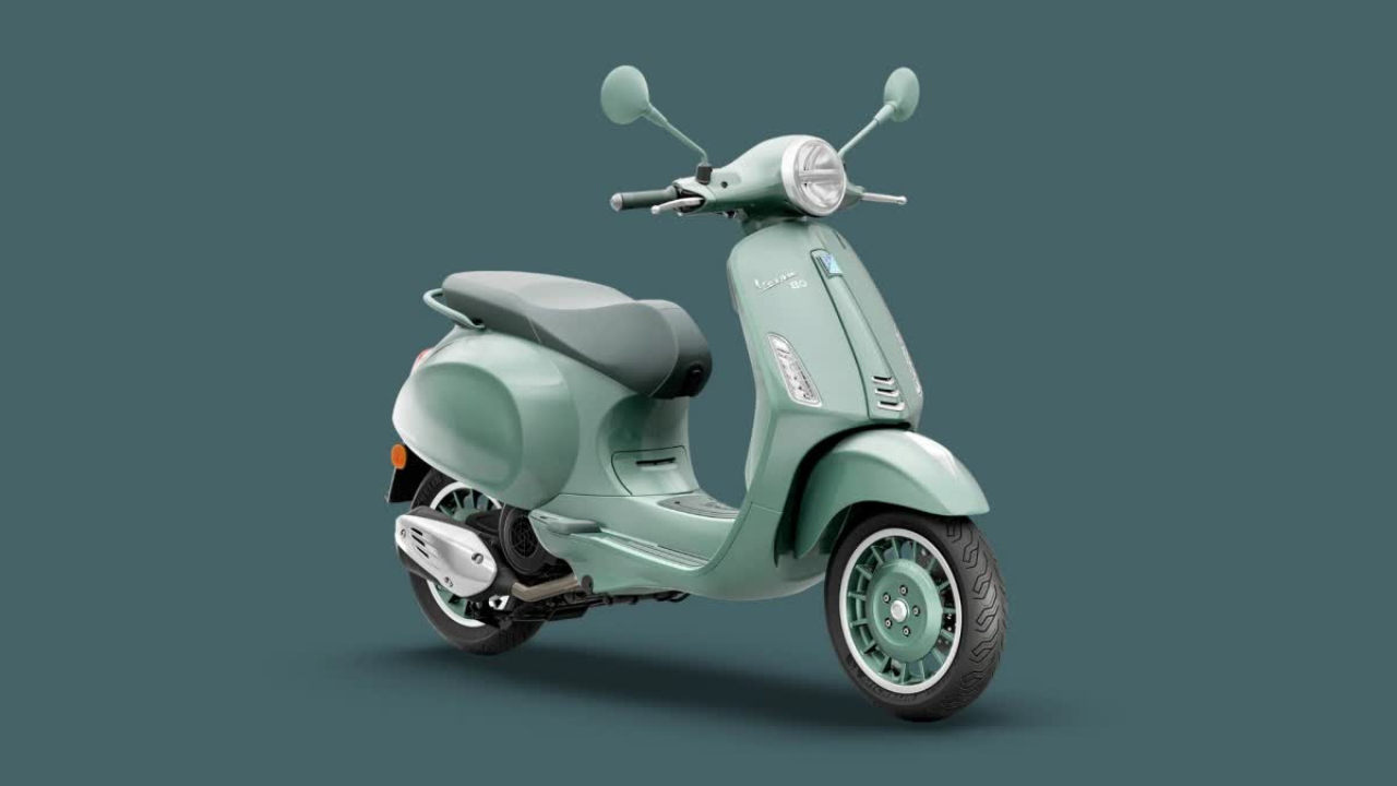 Retro Style में लगा नया तड़का! Vespa ने पेश किया Tech 80th एडिशन वाला स्कूटर, फीचर्स ने खींचा ध्यान