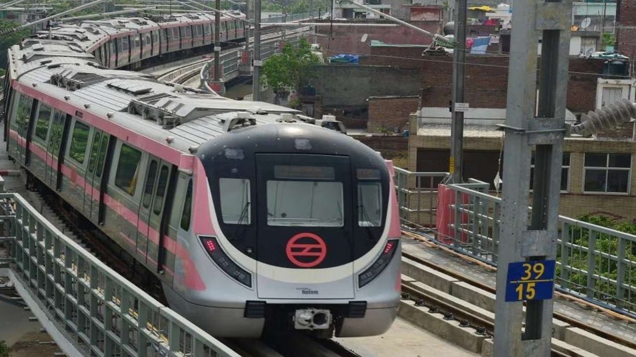 अब हिंडन एयरपोर्ट पहुंचना होगा आसान! गाजियाबाद में 16KM मेट्रो कॉरिडोर से NCR को बड़ी राहत, जानें इस प्रोजेक्ट की खासियत