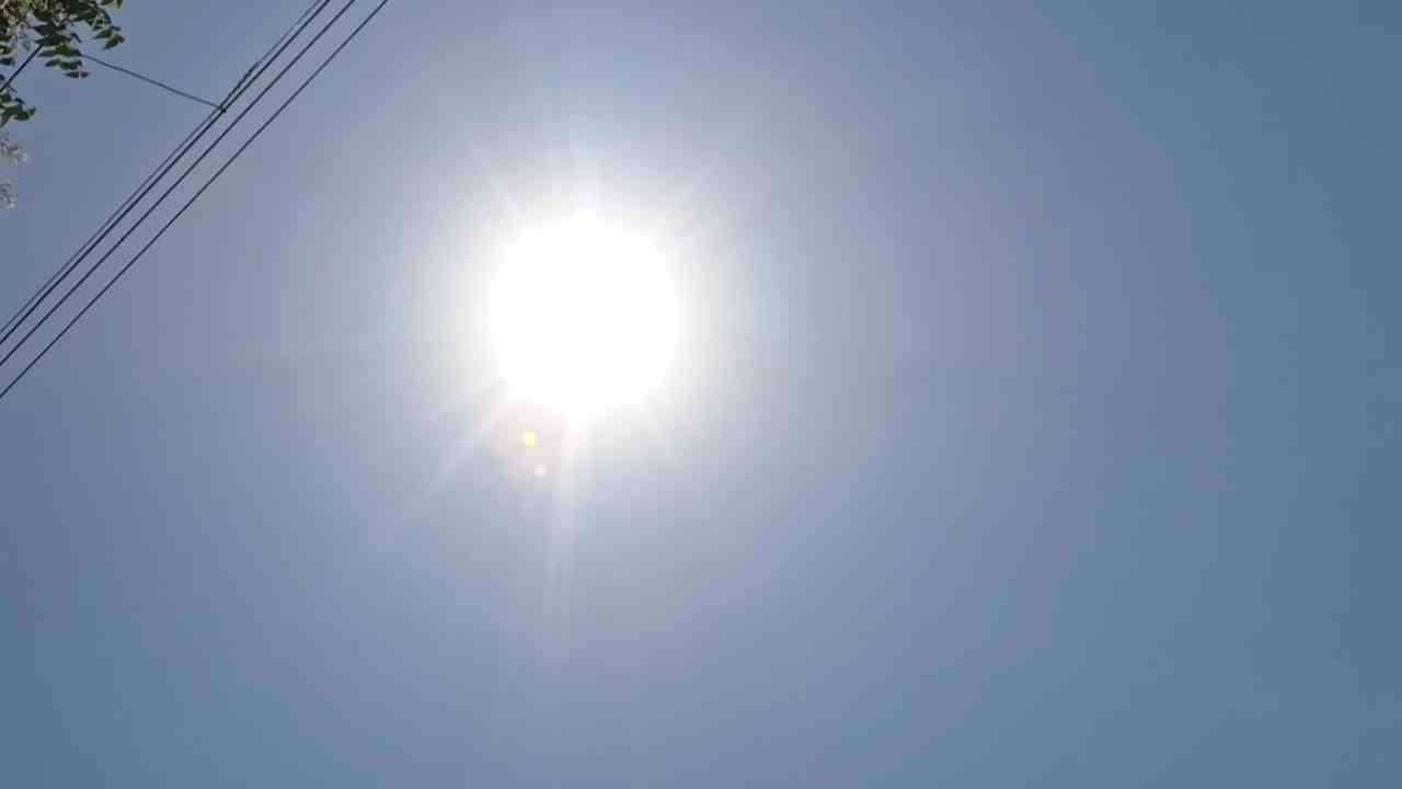 Haryana Heatwave: हरियाणा में गर्मी का कहर, 10 साल का रिकॉर्ड टूटा, रोहतक में भीषण लू से लोग बेहाल
