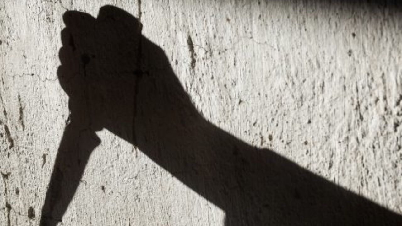 करोड़ों के लिए रिश्तों का खून, लालच में आकर पत्नी ने पति को उतारा मौत के घाट