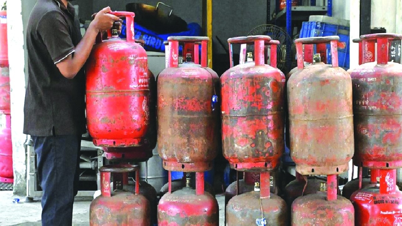 बंद हो सकती है LPG सब्सिडी, इन लोगों को मिल सकता है 7 दिन का नोटिस