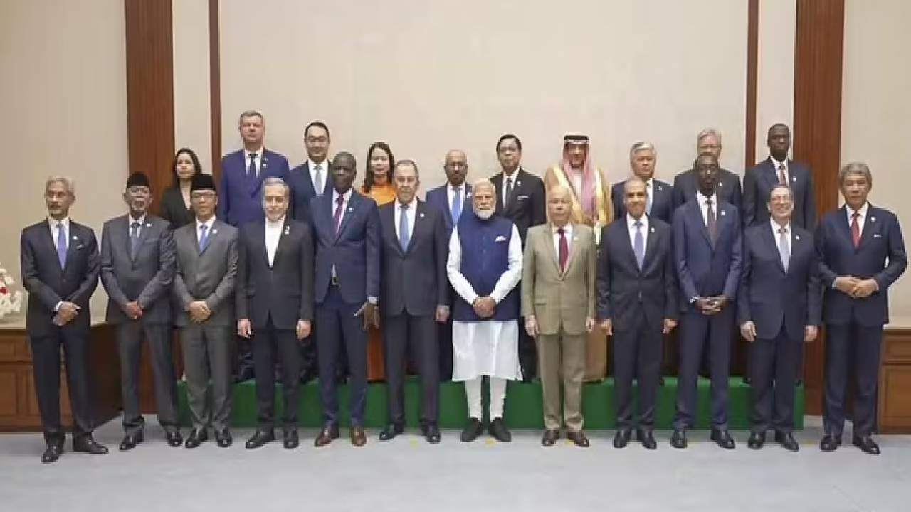 ब्रिक्स बैठक में ईरान और UAE के बीच तीखी बहस, रूस को करना पड़ा हस्तक्षेप