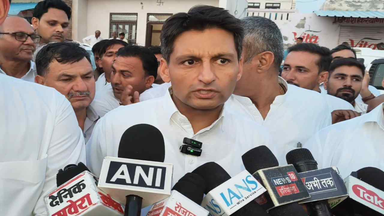 Haryana News: भिवानी में दीपेंद्र हुड्डा का बीजेपी पर हमला, गरीबों के मकान तोड़ने पर जताया रोष