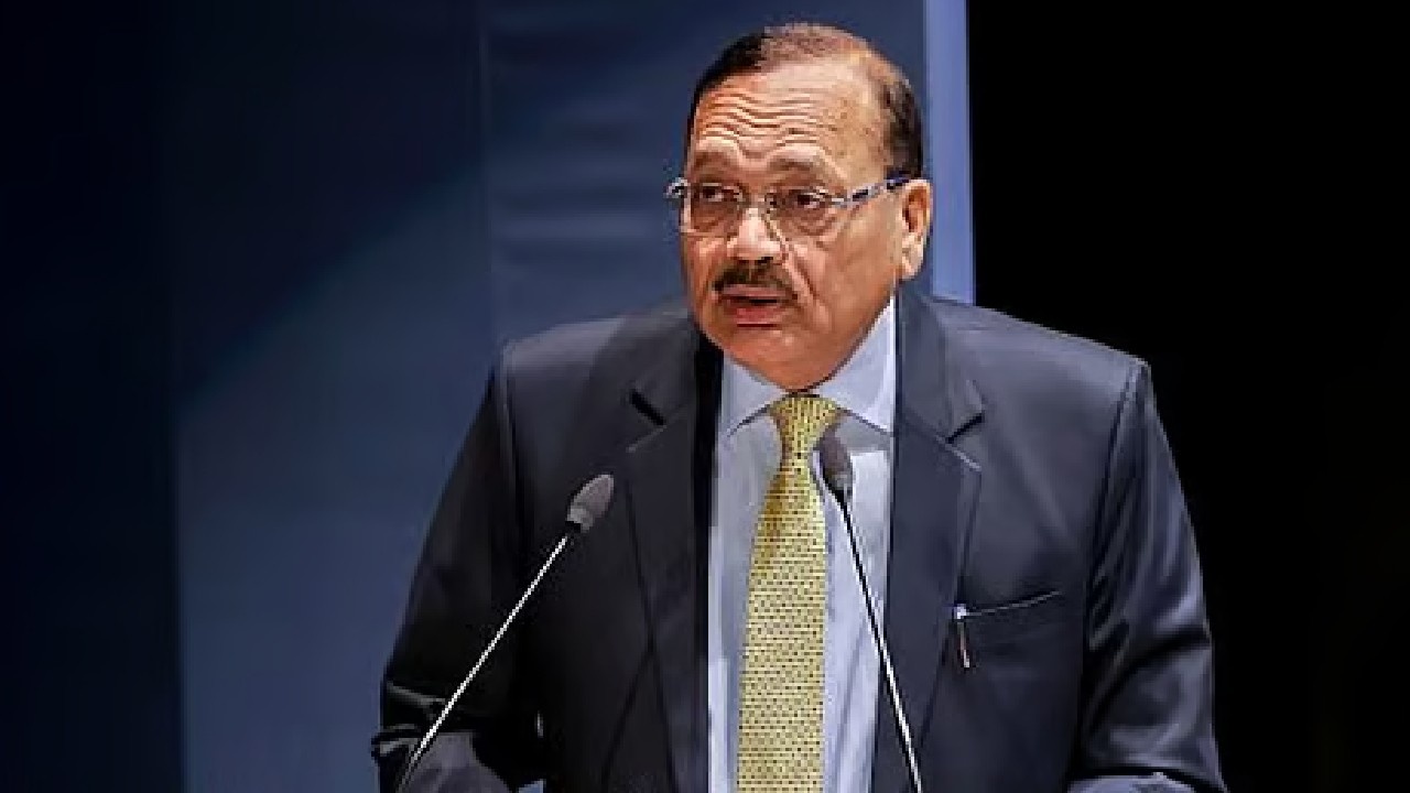 मैंने फर्जी डिग्री और... CJI जस्टिस सूर्यकांत ने 'कॉकरोच' वाले बयान पर दी सफाई