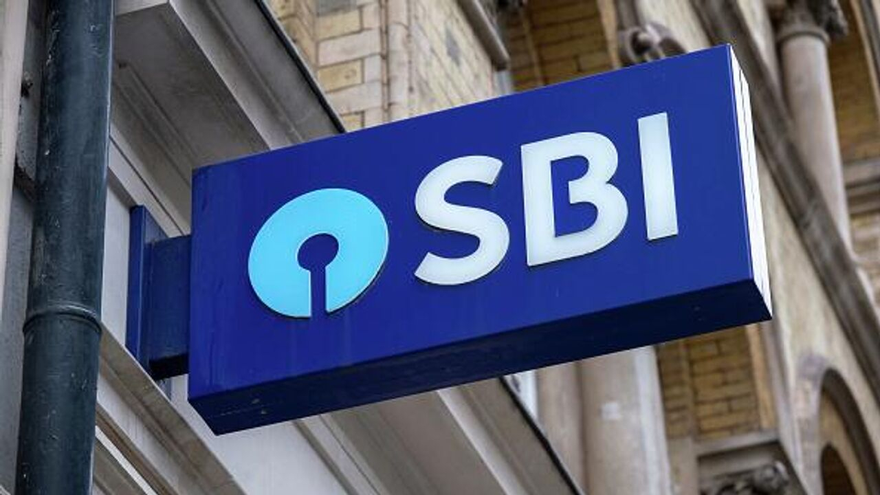 SBI Vacancy 2026: बैंक में नौकरी करने का सुनहरा मौका, SBI में 7000+ पदों पर बंपर भर्ती; जानें पूरा प्रोसेस