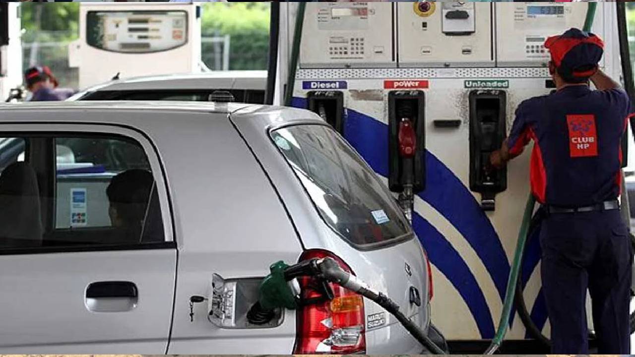 Petrol-Diesel Price: लगातार तीसरी बार बढे पेट्रोल-डीजल और CNG के दाम, जान लीजिए ईंधन के नए रेट