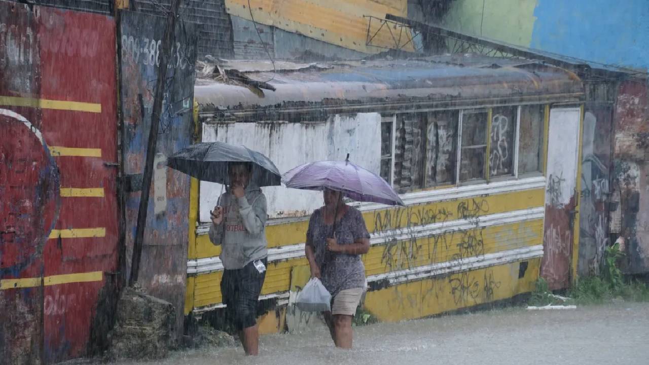 Haryana Weather Alert: हरियाणा में नया पश्चिमी विक्षोभ सक्रिय, कई इलाकों में सुबह सुबह हल्की बूंदाबांदी, मौसम हुआ सुहावना