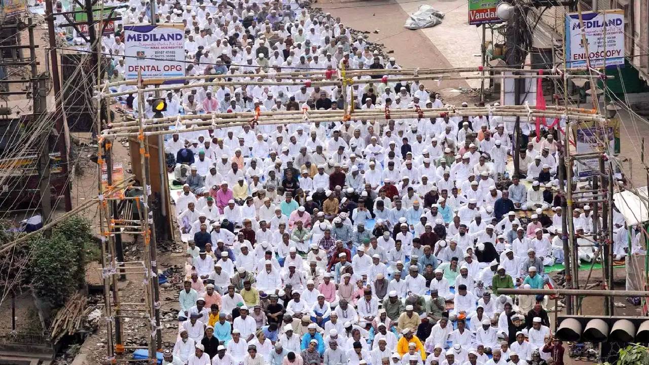 कोलकाता में ईद की नमाज स्थल में बड़ा बदलाव, ब्रिगेड परेड ग्राउंड में होगा आयोजन