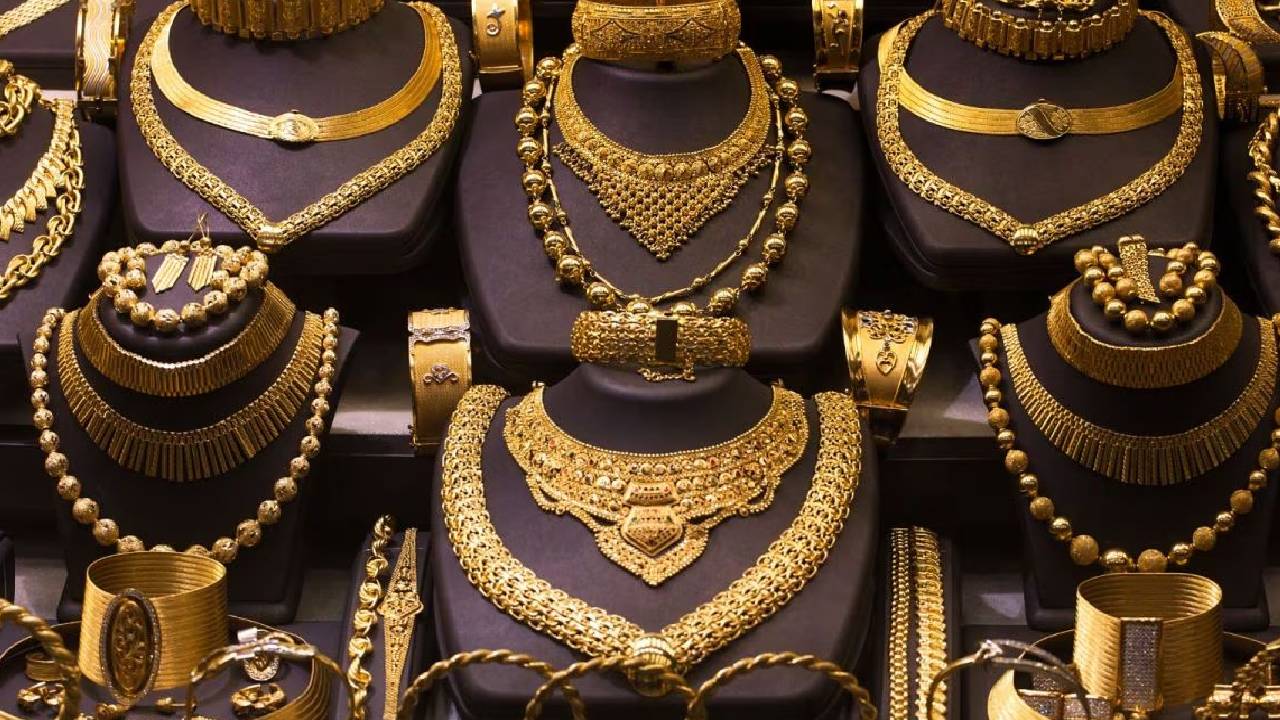 Gold Silver Price: सोना-चांदी हुआ महंगा, दो दिन में गोल्ड 971 रुपये और चांदी 3043 रुपये बढ़ी