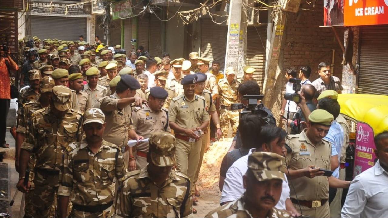 सूर्या हत्याकांड के बाद एक्शन में पुलिस-प्रशासन, खोड़ा में तीन मदरसे सील; क्या होगी बुलडोजर कार्रवाई?