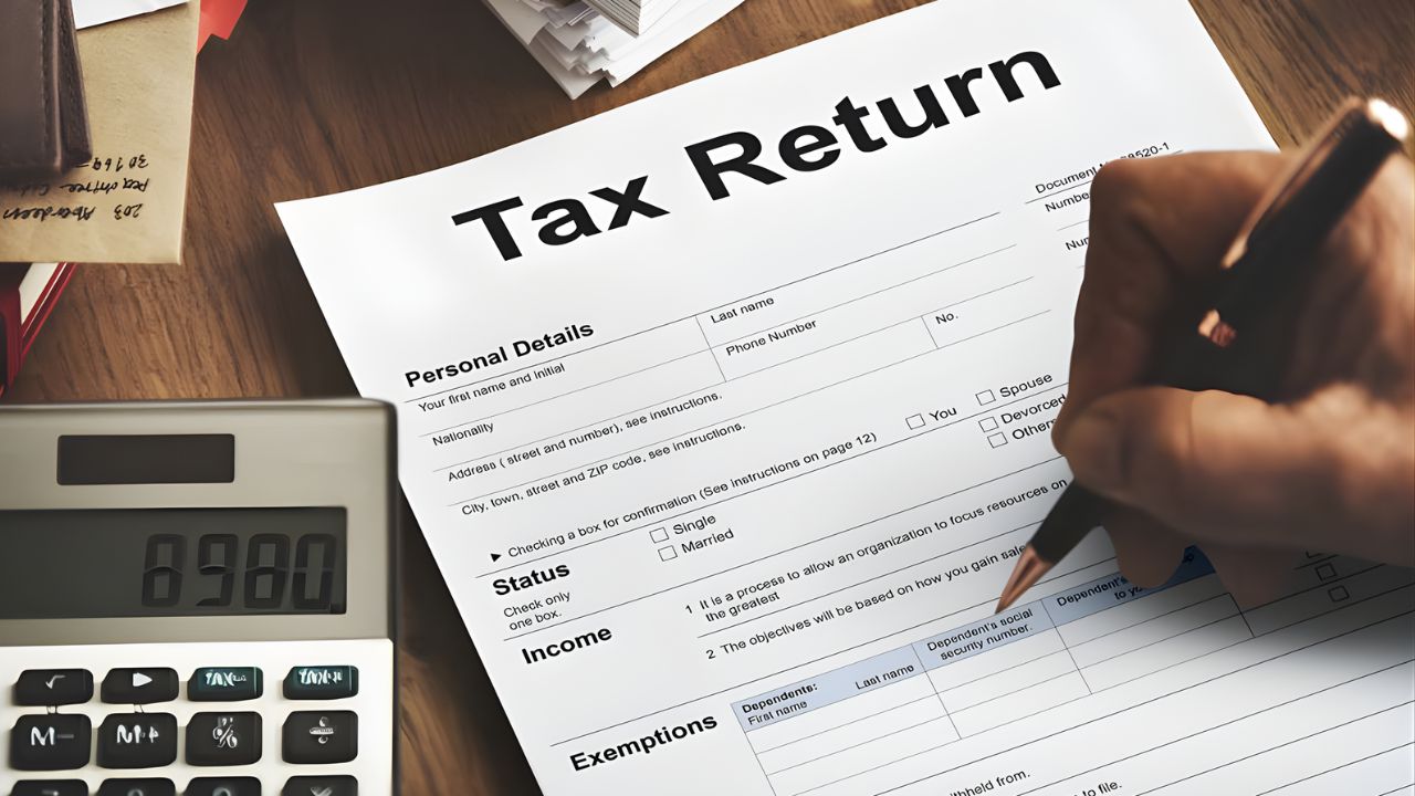 ITR Deadline 2026: ITR भरने वालों के लिए अलर्ट! आखिरी तारीख चूके तो लगेगा ₹5000 का जुर्माना, जानें पूरी डिटेल