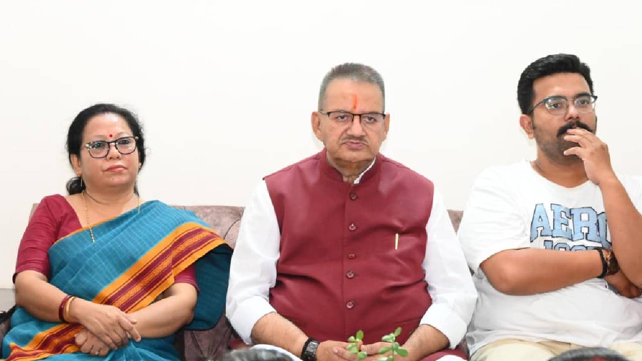 कैबिनेट मंत्री गणेश जोशी ने पीएम के मन की बात कार्यक्रम को सुना, बोले-प्रेरणादायक संदेश दिए जाते हैं