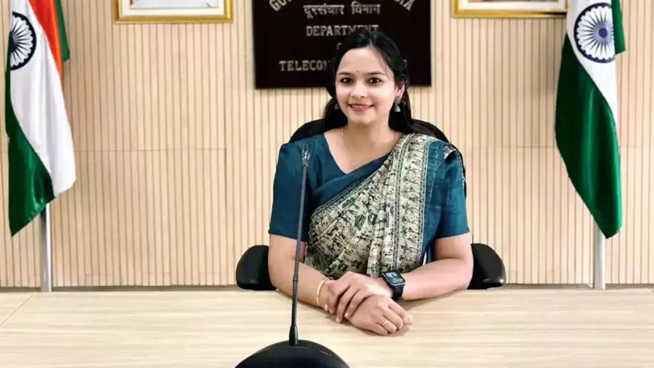 पहले प्रयास में मिली असफलता, दूसरे में हासिल की ऑल इंडिया रैंक 21, जानें IES अधिकारी मृदुपाणि  की कहानी