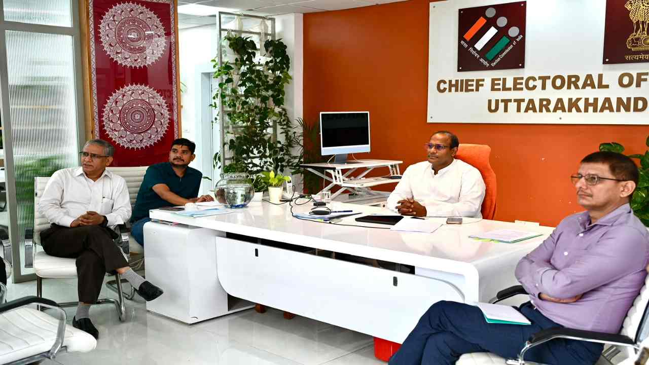Uttarakhand News: उत्तराखंड में डिजिटाइजेशन में बड़ी उपलब्धि, SIR का 92% कार्य पूरा