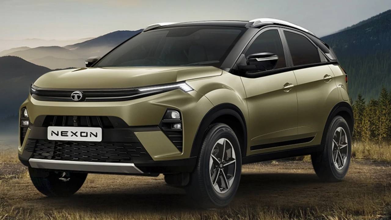 7.40 लाख की SUV ने मारी बाजी, Brezza-Venue को पीछे छोड़ बनी सबसे ज्यादा बिकने वाली कार