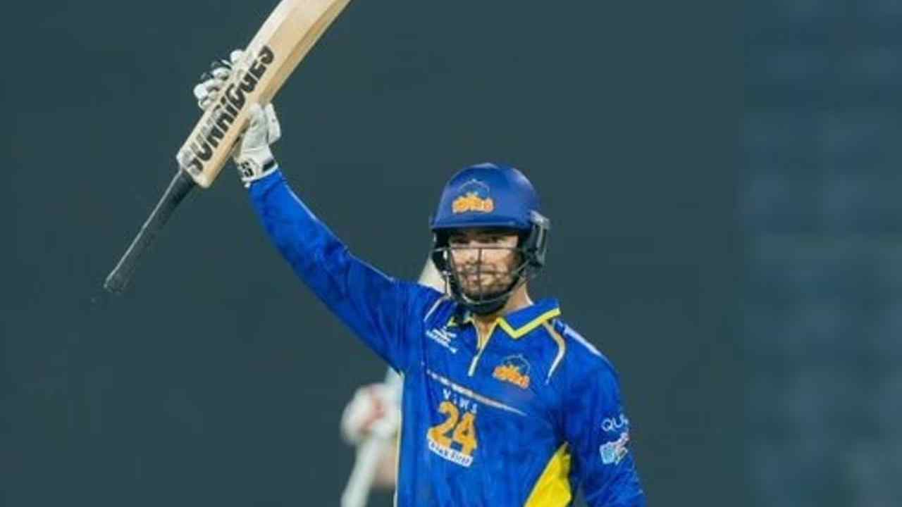 DPL 2026: IPL में कोहली के साथ बरपाया था कहर,  अब इस बल्लेबाज ने DPL में 38 गेंदों पर 92 रन ठोककर मचाई तबाही