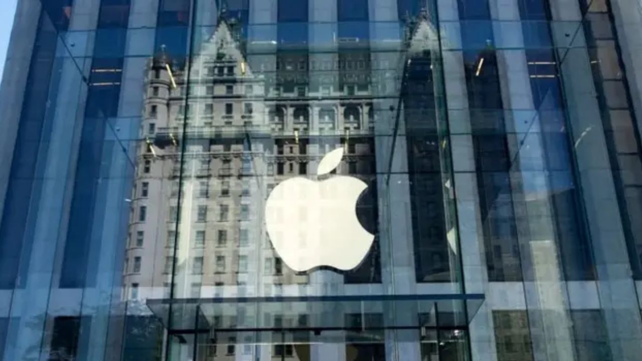 Apple बनी दुनिया की सबसे बड़ी कीमती कंपनी, Nvidia को पीछे छोड़ फिर हासिल किया नंबर-1 स्थान