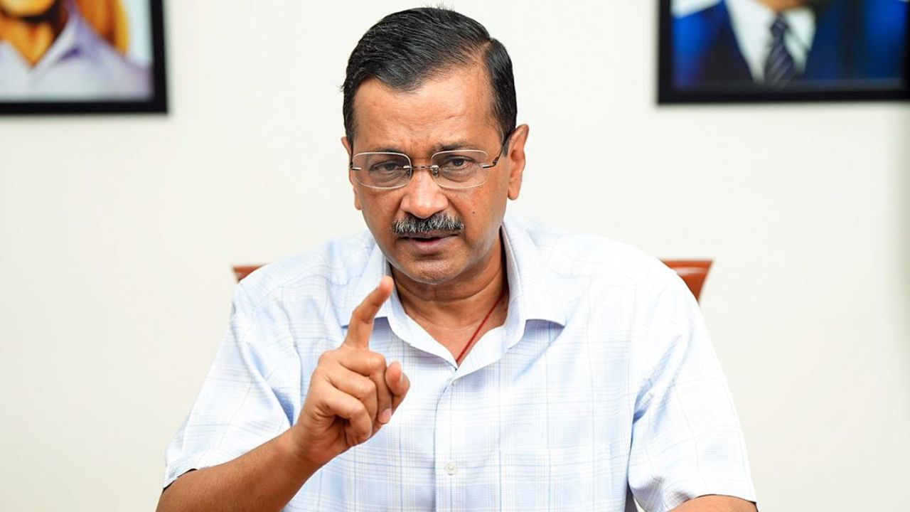 केजरीवाल ने पीएम मोदी को बनाया निशाना, बोले- चीन बना रहा सूरज और भारत सरकार बच्चों पर FIR करने में व्यस्त