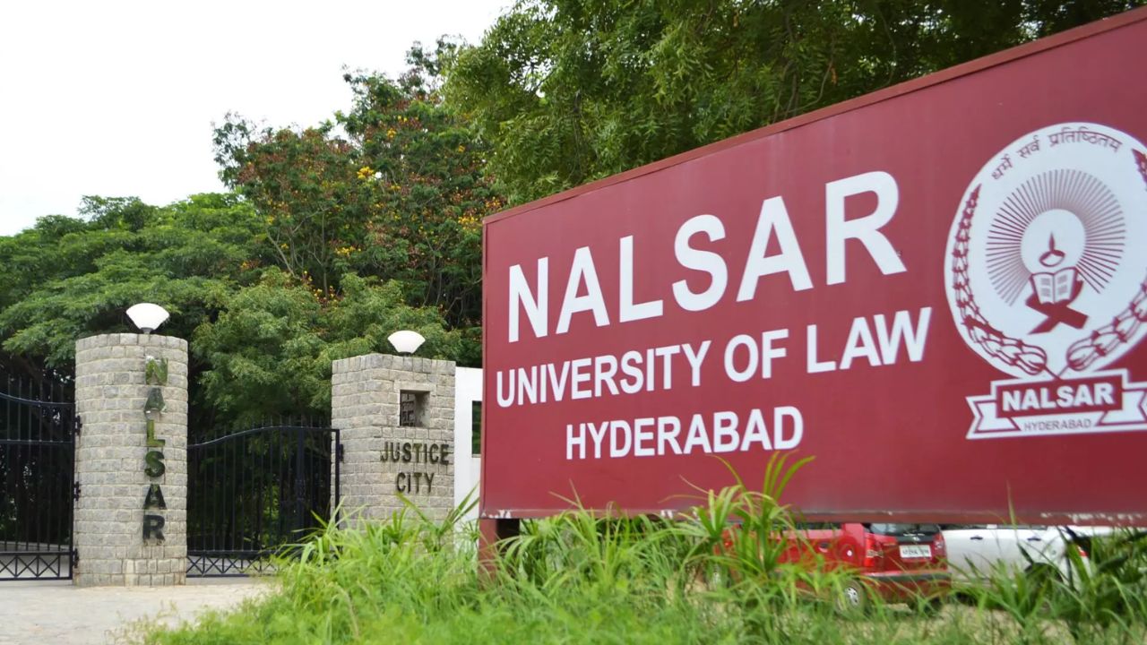 NALSAR छात्रों पर BCI का U-Turn, वकालत में एनरोलमेंट पर रोक का आदेश वापस