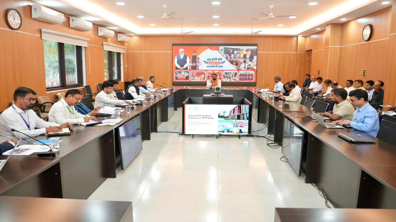 Bihar News: CM सम्राट चौधरी का निर्देश, बिहार के मेडिकल कॉलेजों का नहीं होगा निजीकरण; सरकार के पास रहेगा मालिकाना हक
