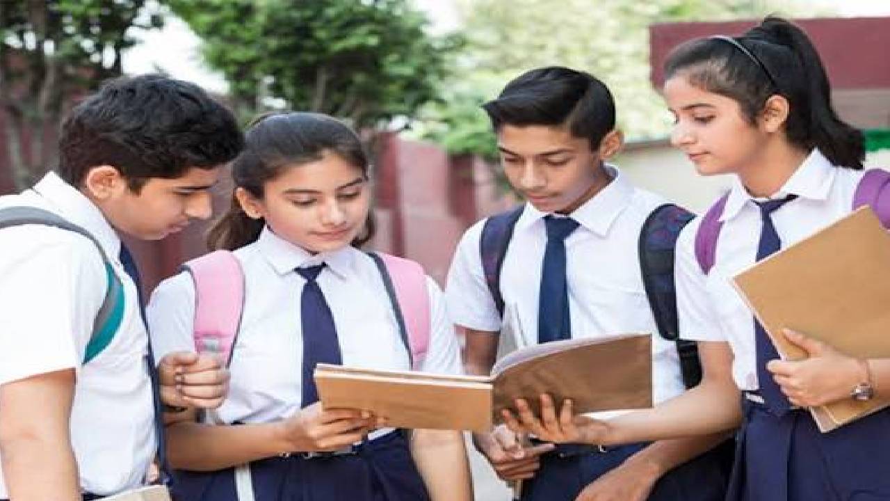 CBSE 12th Exam 2026: पश्चिम एशिया के 7 देशों में इस दिन से होंगी परीक्षाएं, एडमिट कार्ड जारी