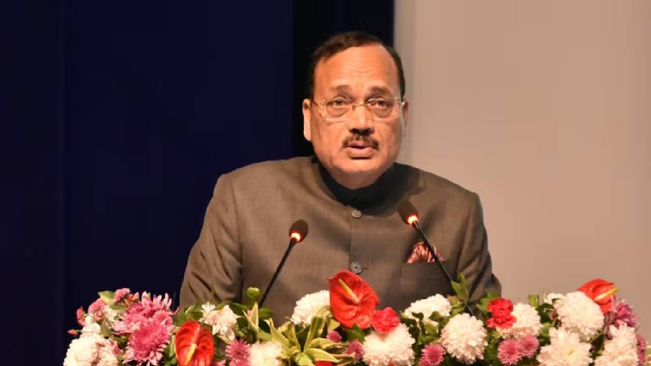 CJI सूर्यकांत को दीक्षांत समारोह का अतिथि बनाने पर छात्रों ने जताई आपत्ति,  युवाओं को कहा था कॉकरोच