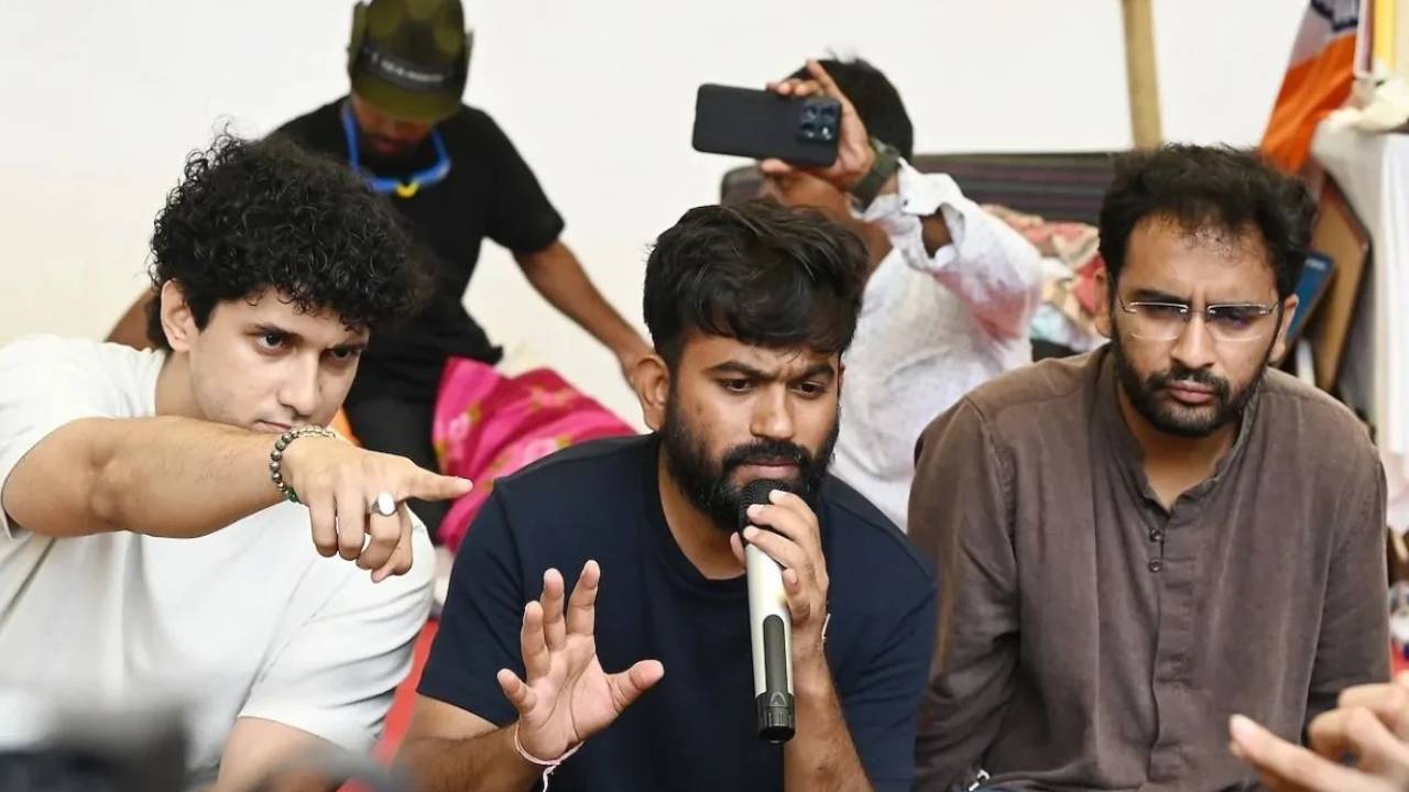CJP के तीनों कार्यकर्ताओं को बड़ी राहत, मजिस्ट्रेट कोर्ट ने अभिजीत दिपके, आशुतोष रांका और सौरभ दास को किया रिहा