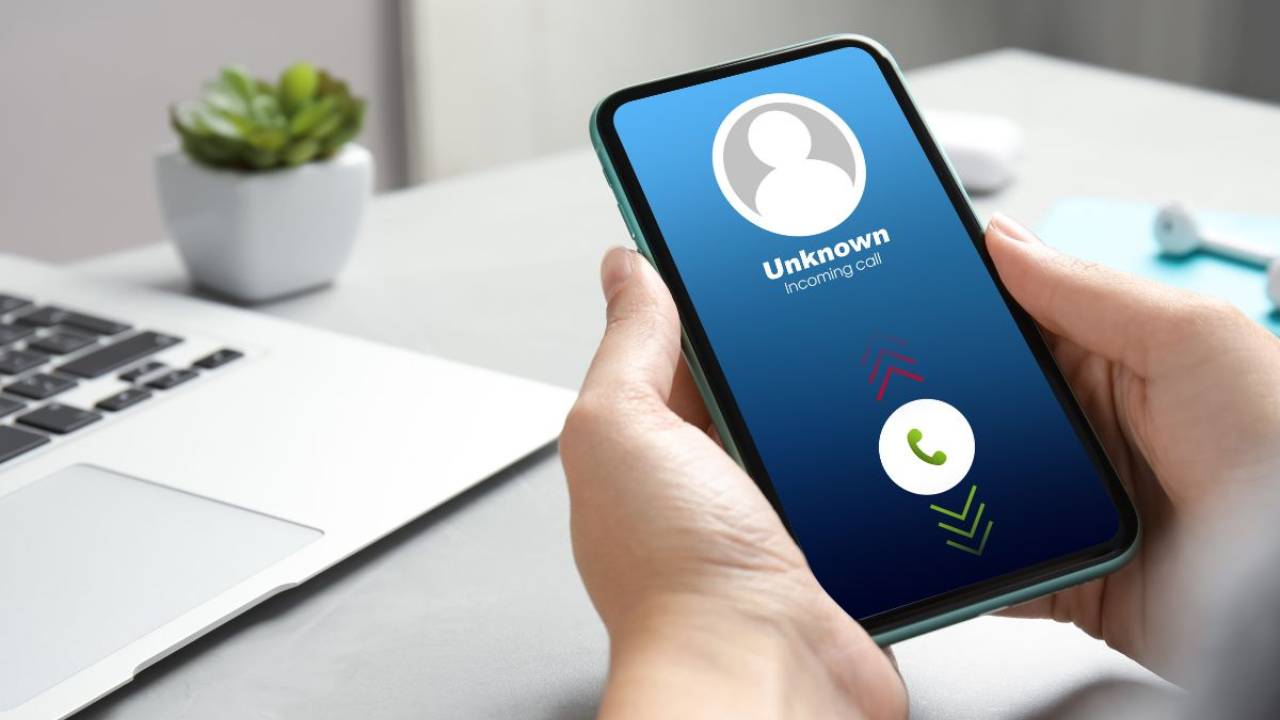 Caller ID Rule: अब अनजान नंबर से कॉल आने पर भी पता चलेगा नाम, 01 नवंबर से बदलेगा कॉलिंग का तरीका