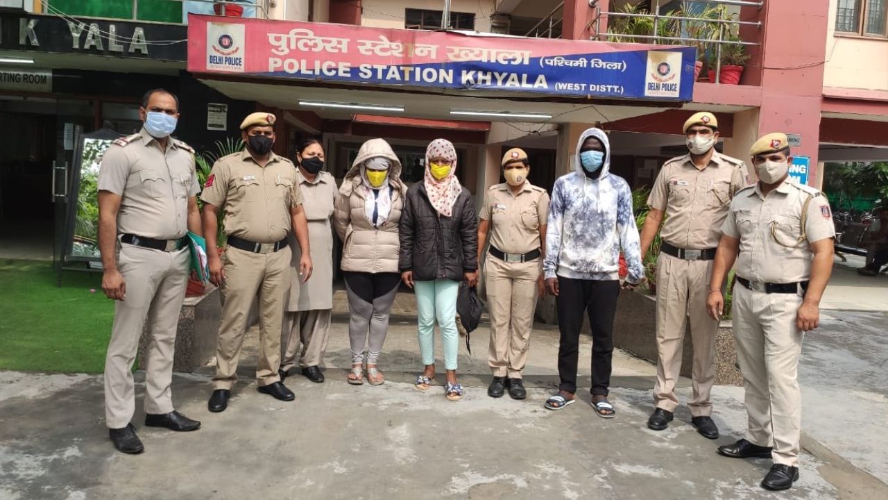 Delhi Crime: डेटिंग ऐप के नाम पर किया फ्रॉड, बुजुर्ग से ₹13 लाख ठगने वाली 2 महिलाओं पर दिल्ली पुलिस का शिकंजा
