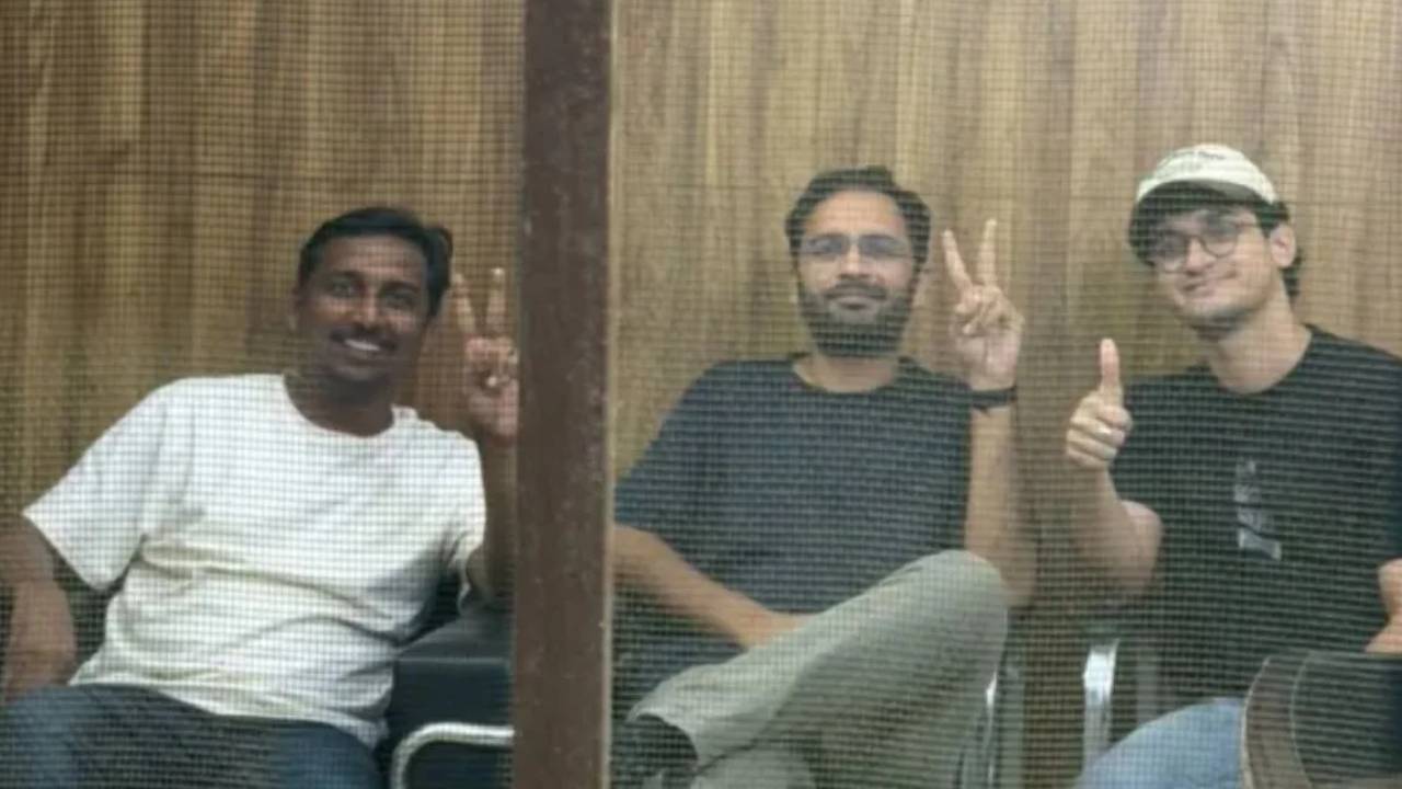 Delhi News: आशुतोष रांका-सौरव दास से जुड़ी बड़ी खबर, जंतर-मंतर पर जबरन घुसने के मामले में 5 दिन की न्यायिक हिरासत में भेजे गए CJP कार्यकर्ता