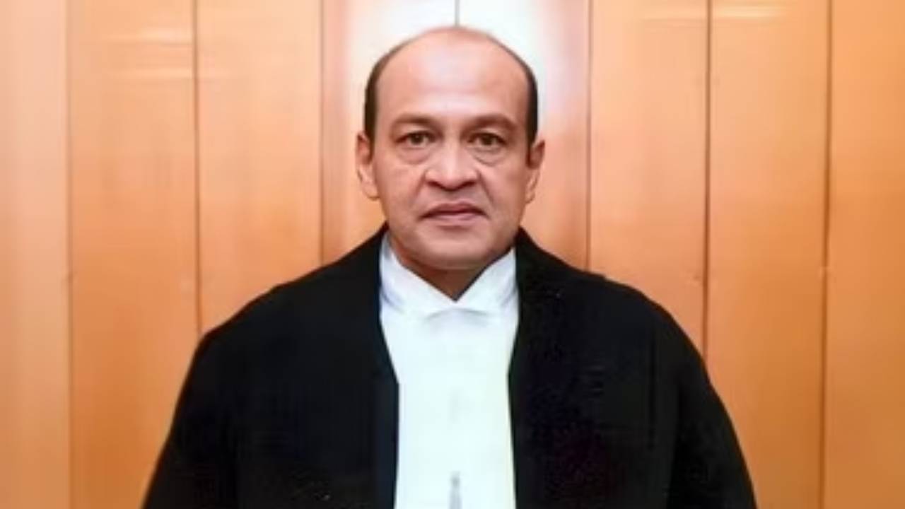 Delhi News: दिल्ली HC ने पूर्व न्यायमूर्ति यशवंत वर्मा के खिलाफ FIR और CBI जांच की मांग खारिज की, सुनवाई को कहा 'NO'