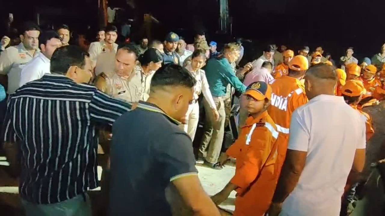 Haryana News: फरीदाबाद में खेलते-खेलते 200 फीट गहरे बोरवेल में गिरी 3 साल की मासूम, 10 घंटे चले रेस्क्यू ऑपरेशन के बाद निकाला शव