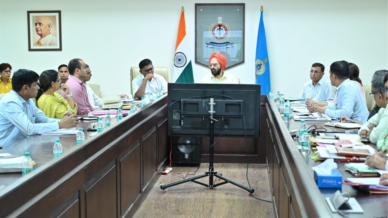 Haryana News: हरियाणा में 140 महाभ्रष्ट अफसरों और कर्मचारियों की लिस्ट तैयार, अब होंगे धड़ाधड़ एक्शन