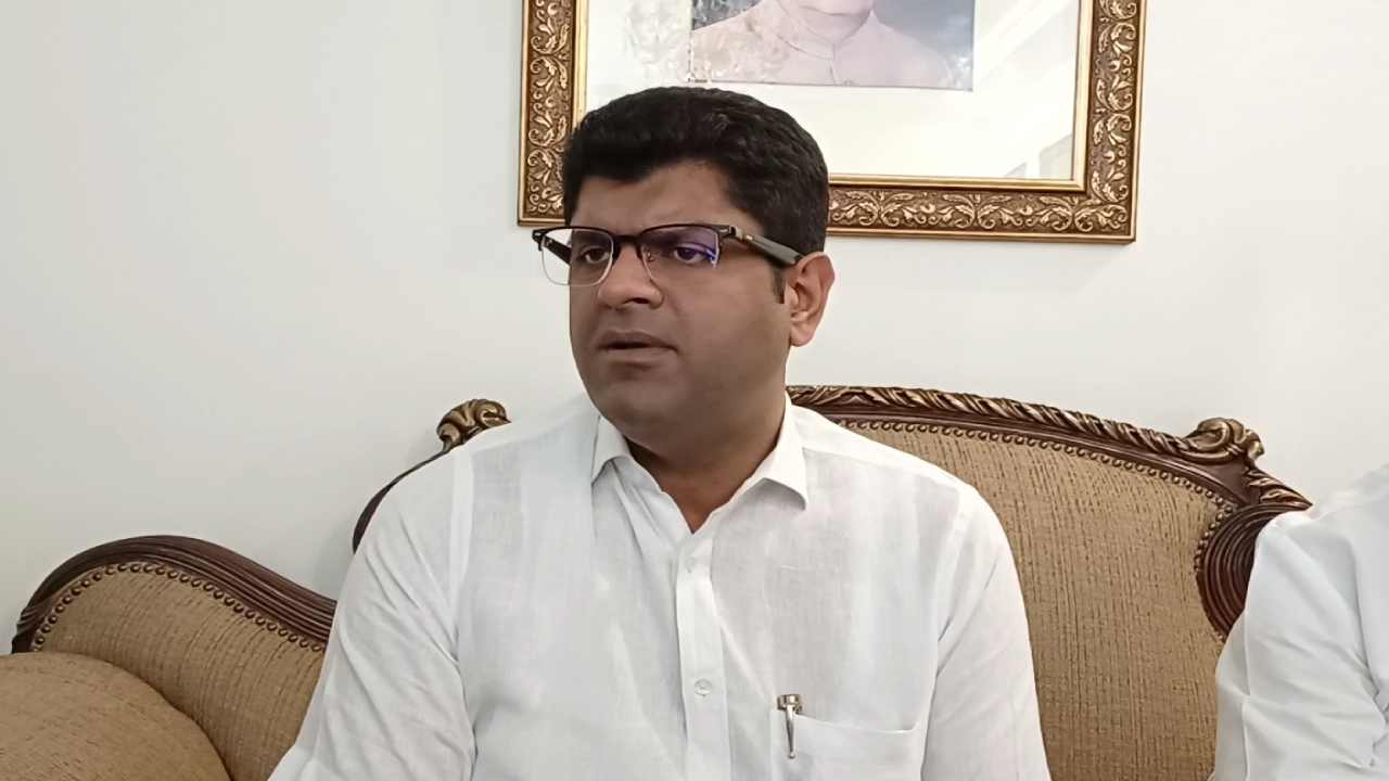 Haryana News: बिजली निजीकरण पर दुष्यंत चौटाला का सरकार पर हमला, 25 साल के ठेके पर उठाए सवाल